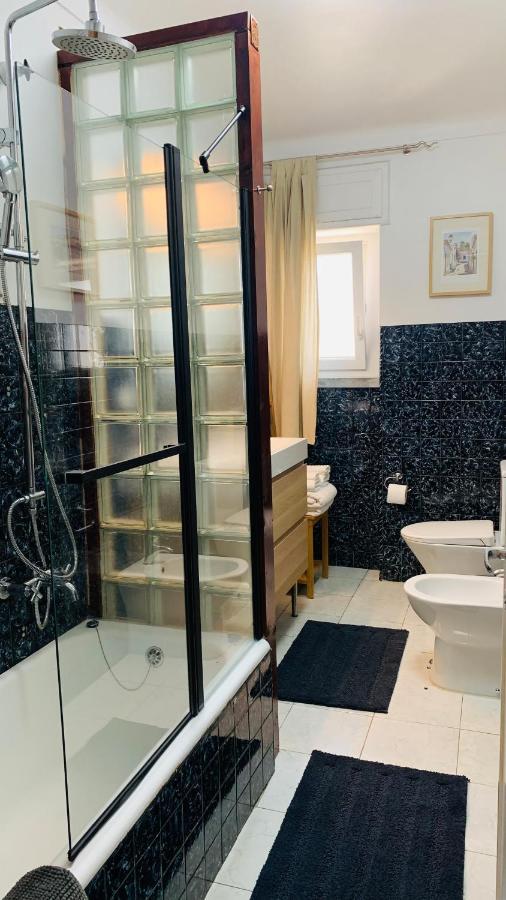 Beautiful Private Room Next To Lisbon - New Paço de Arcos Екстериор снимка