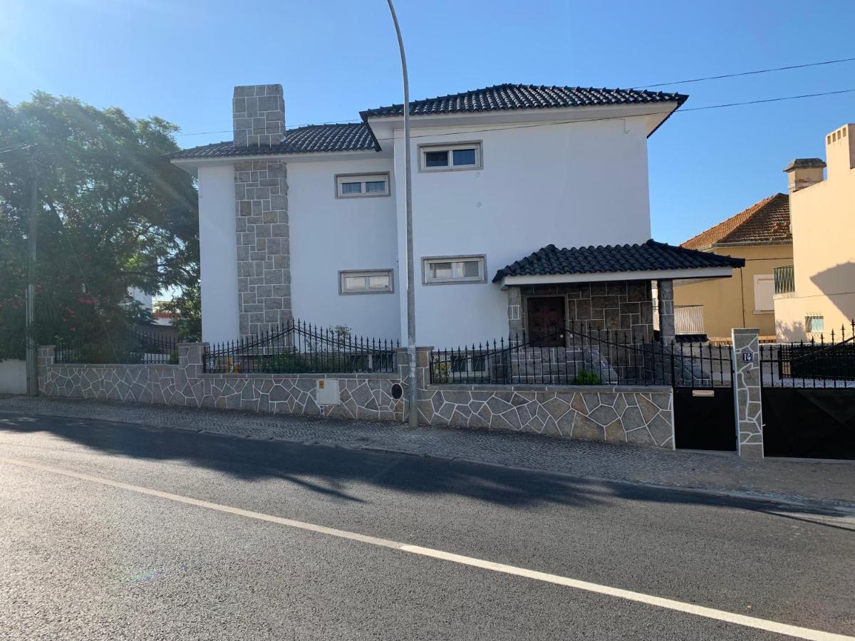 Beautiful Private Room Next To Lisbon - New Paço de Arcos Екстериор снимка