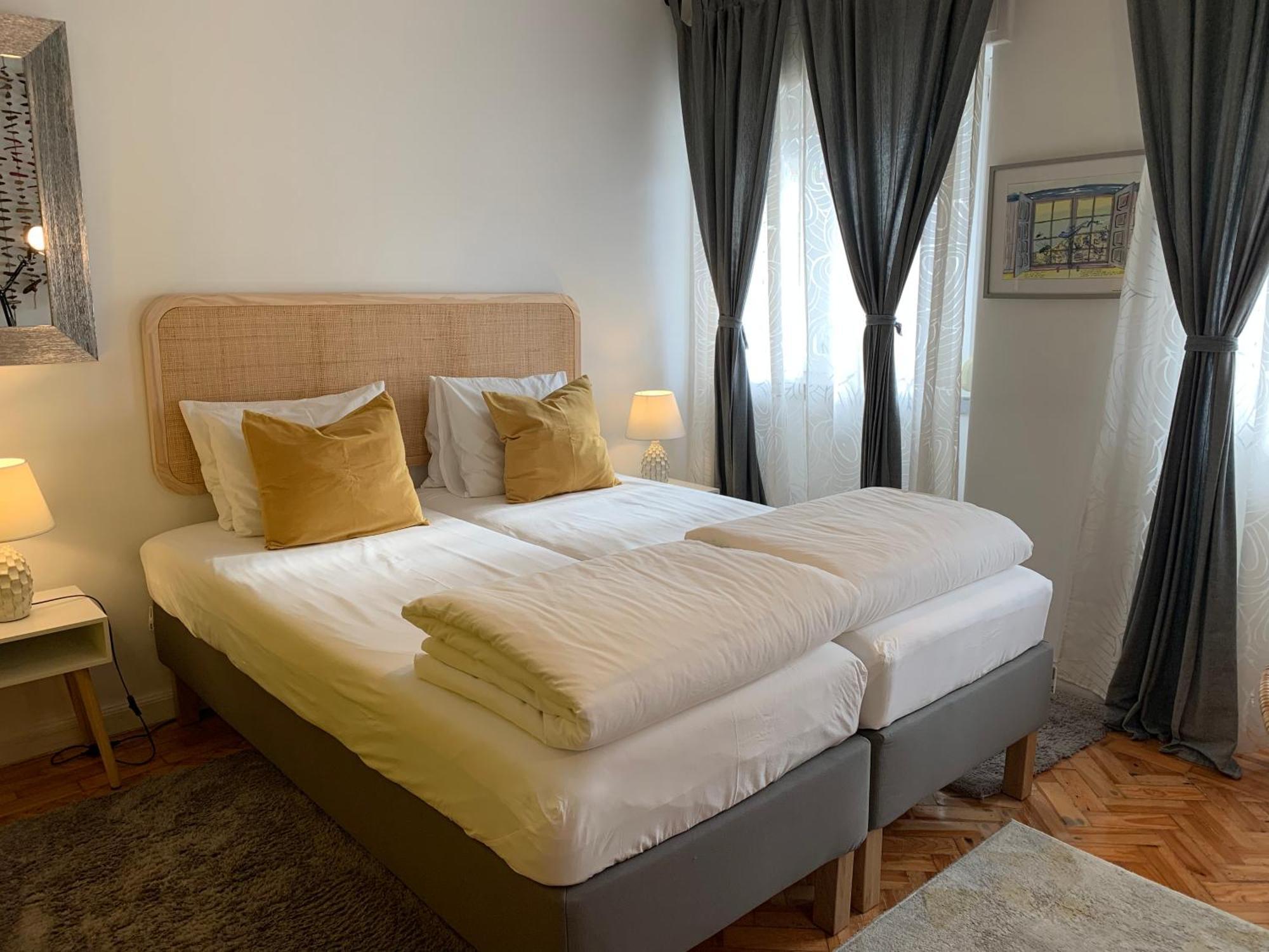 Beautiful Private Room Next To Lisbon - New Paço de Arcos Екстериор снимка